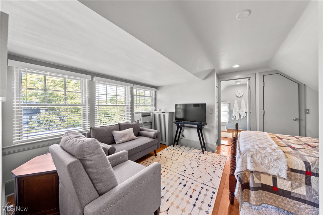 3027 Warrington Road Shaker Heights OH 44120