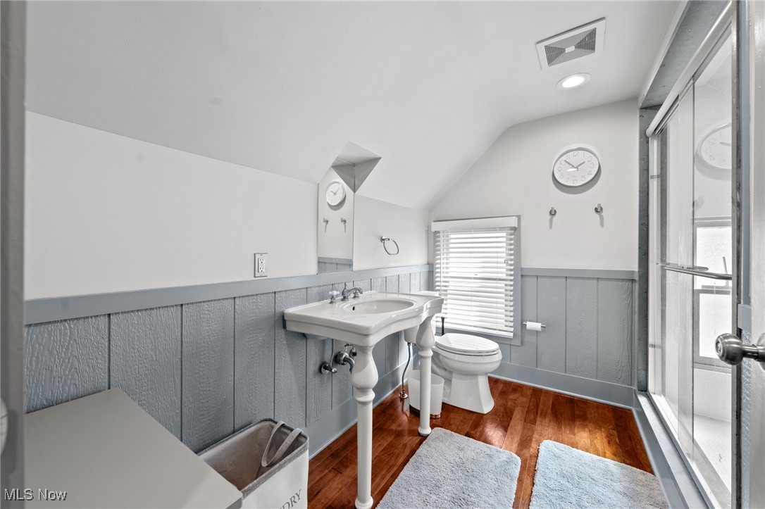 3027 Warrington Road Shaker Heights OH 44120