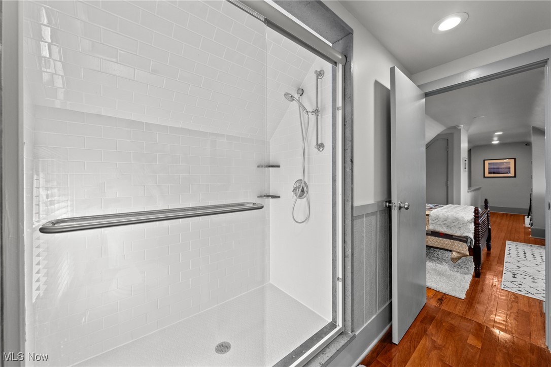 3027 Warrington Road Shaker Heights OH 44120