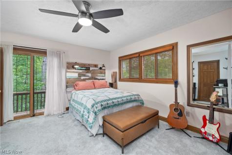 7587 Lewis Road Olmsted Twp OH 44138