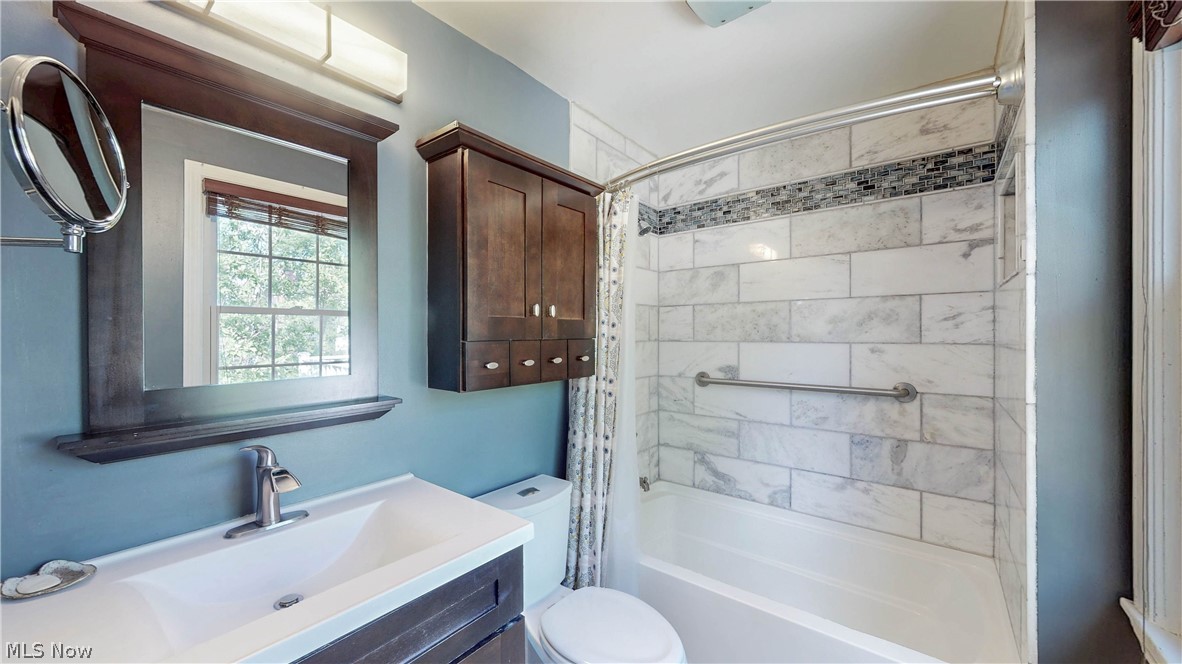 23399 Laureldale Road Shaker Heights OH 44122