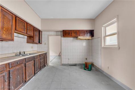 1278 W 65th Street Cleveland OH 44102