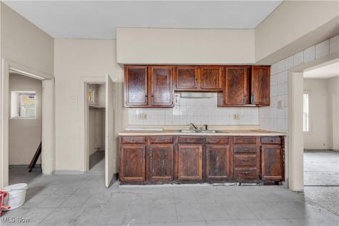 1278 W 65th Street Cleveland OH 44102