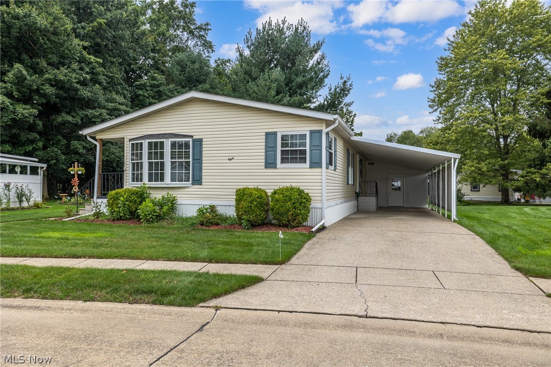 8 Jessica Lane Olmsted Twp OH 44138