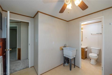 8 Jessica Lane Olmsted Twp OH 44138