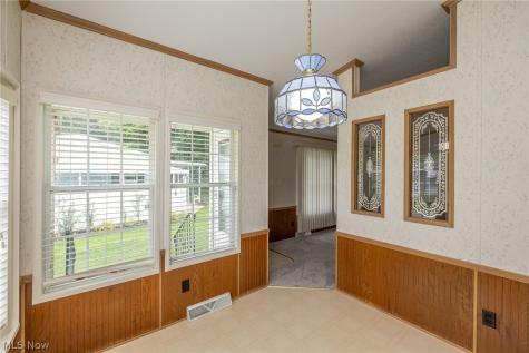 8 Jessica Lane Olmsted Twp OH 44138