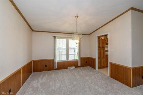 8 Jessica Lane Olmsted Twp OH 44138