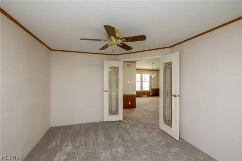 8 Jessica Lane Olmsted Twp OH 44138