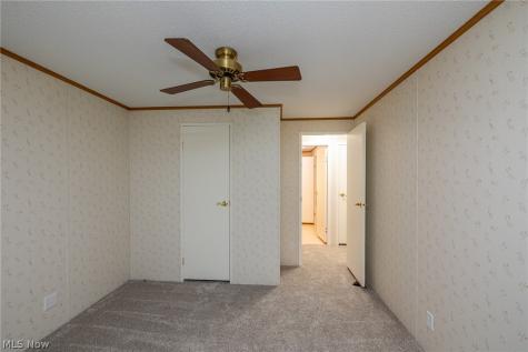 8 Jessica Lane Olmsted Twp OH 44138