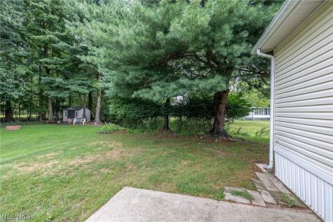 8 Jessica Lane Olmsted Twp OH 44138