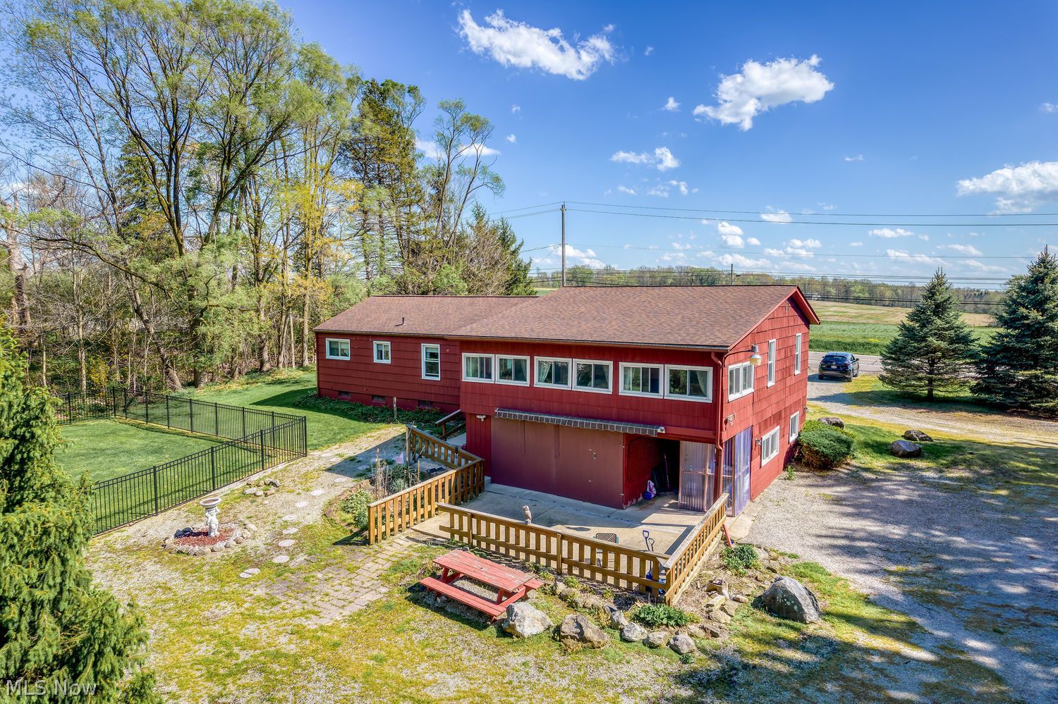 4943 State Route 82 Mantua OH 44255