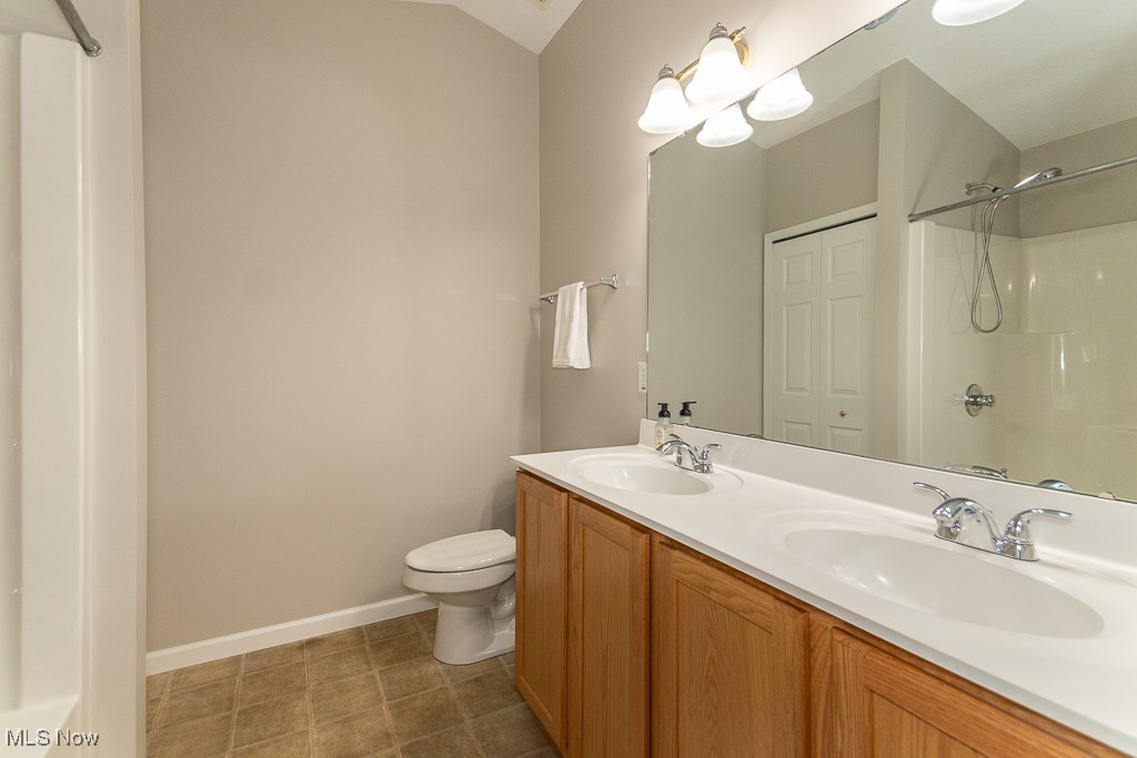 549 Walker Lane Painesville OH 44077