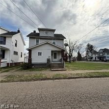 2106 Indiana Way NE Canton OH 44705
