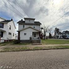 2106 Indiana Way NE Canton OH 44705