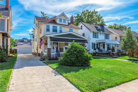 1565 Waterbury Road Lakewood OH 44107