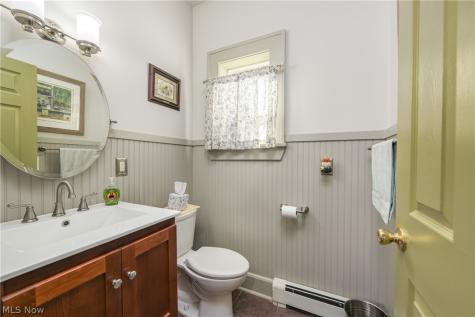 1565 Waterbury Road Lakewood OH 44107
