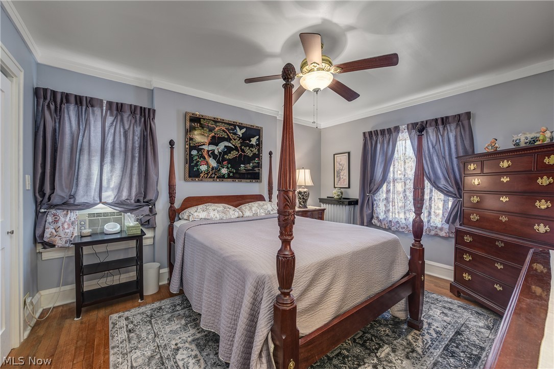 1565 Waterbury Road Lakewood OH 44107