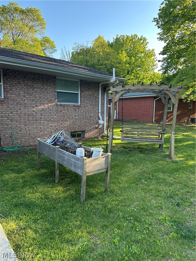 4381 Magnolia Avenue Perry OH 44081