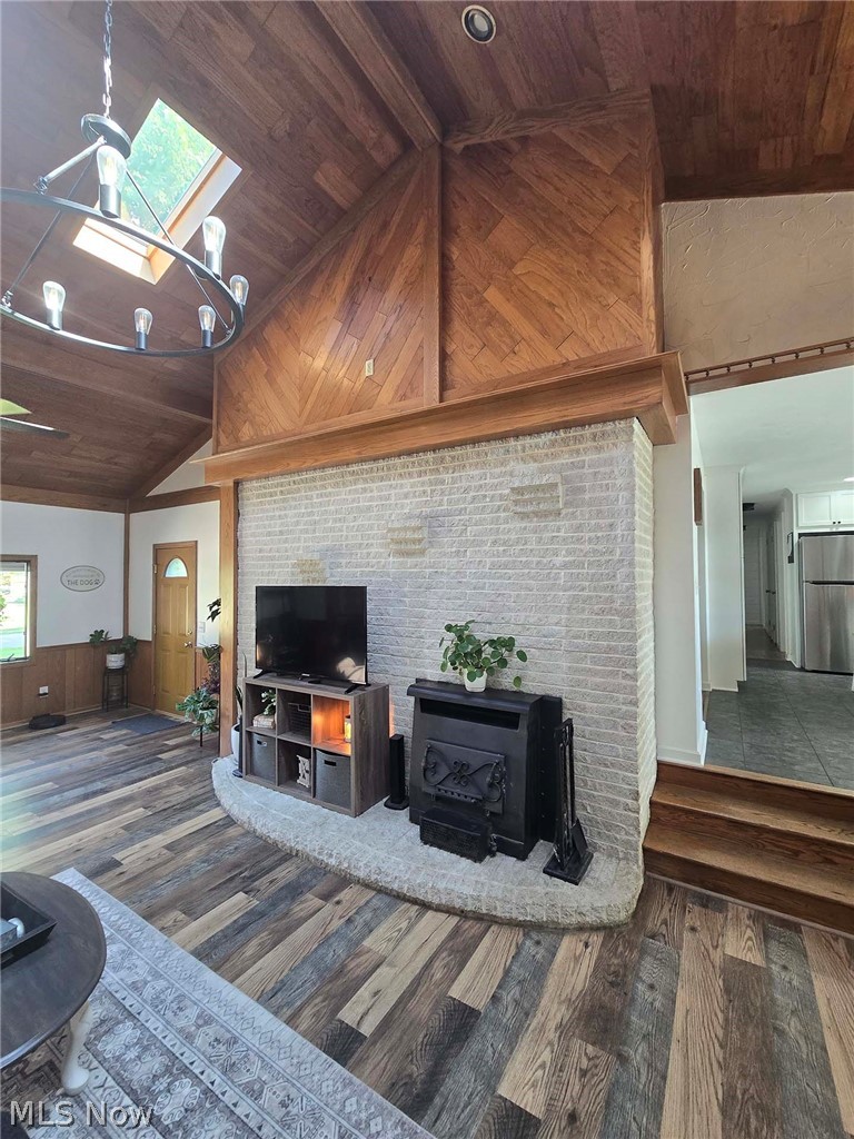 11364 West Avenue Sandyville OH 44671