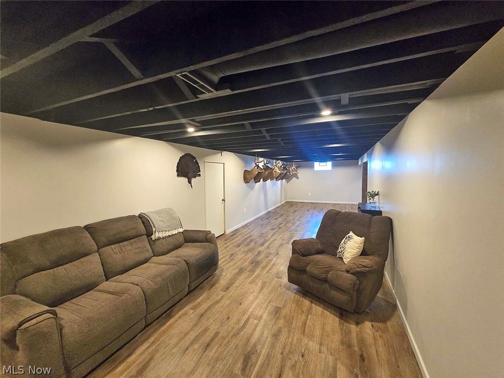 11364 West Avenue Sandyville OH 44671