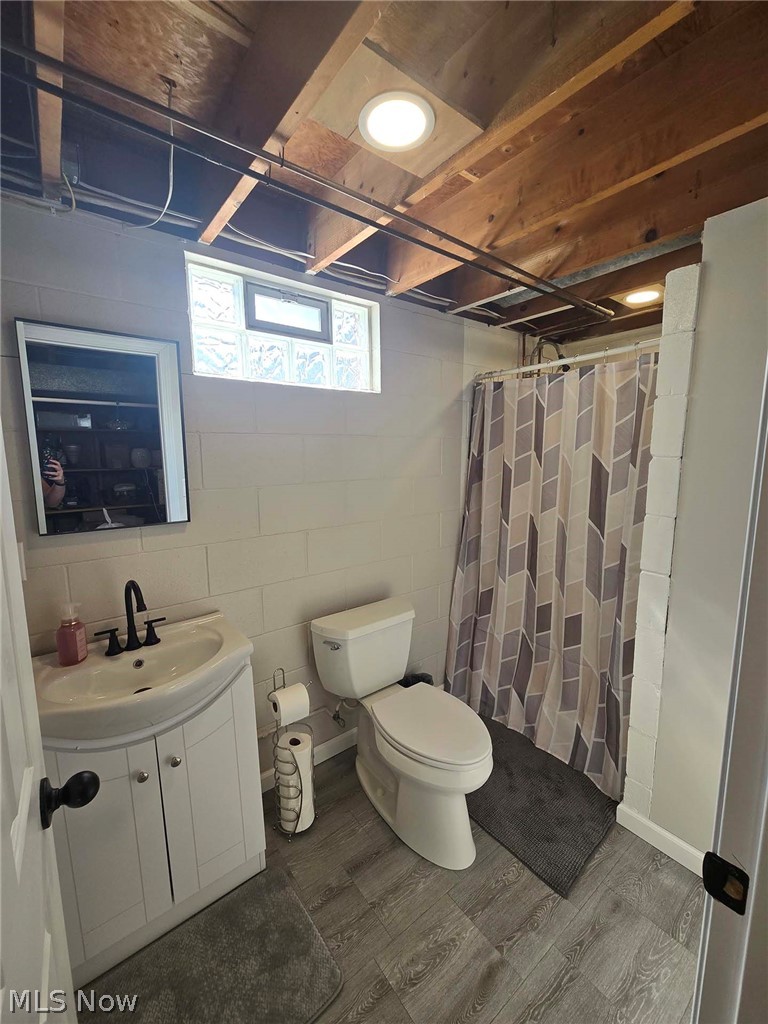 11364 West Avenue Sandyville OH 44671