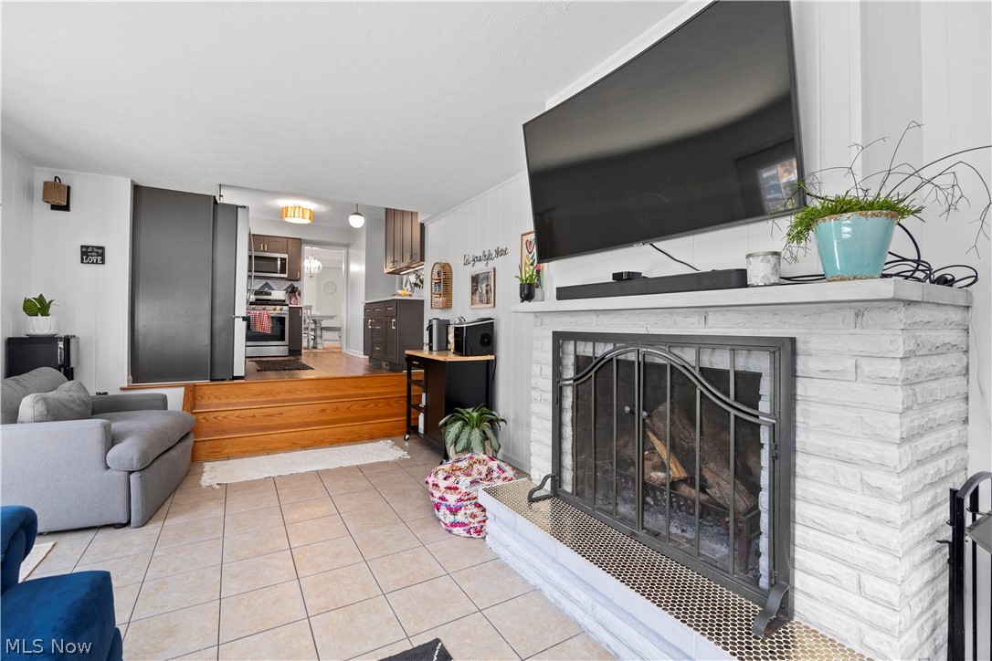25021 Sunset Oval North Olmsted OH 44070
