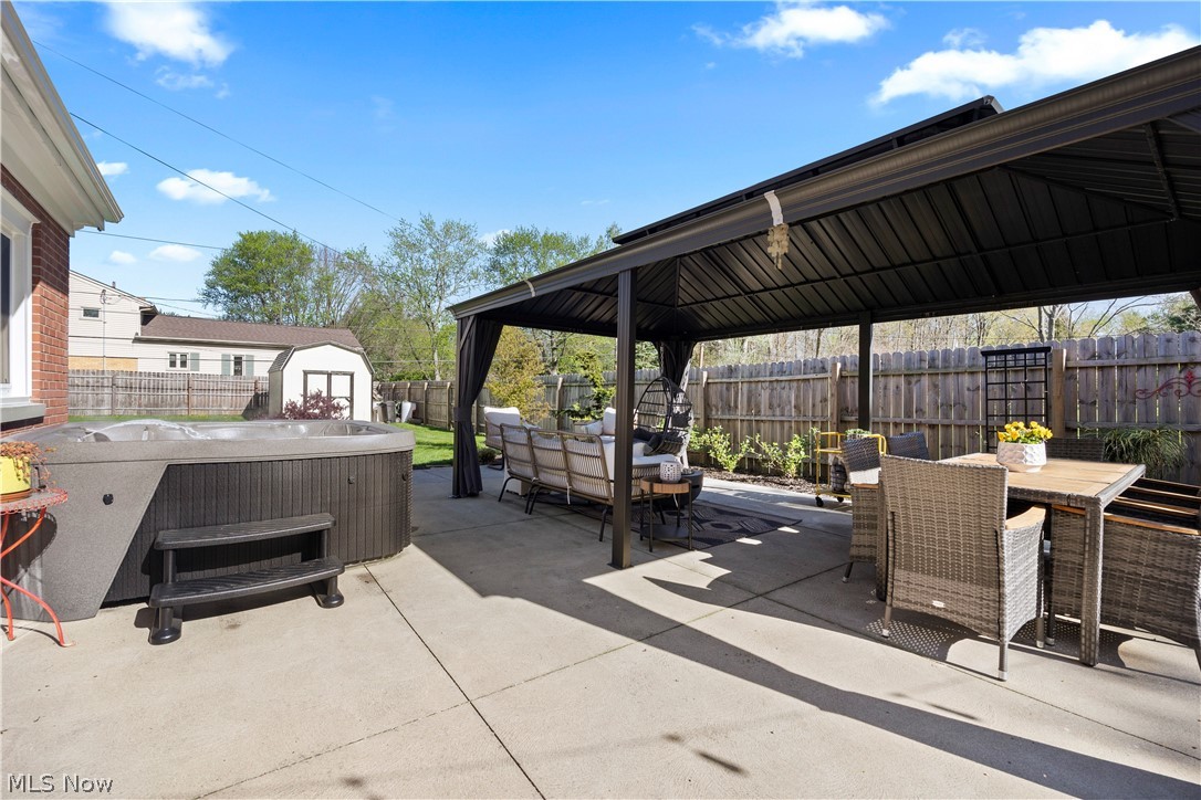 25021 Sunset Oval North Olmsted OH 44070