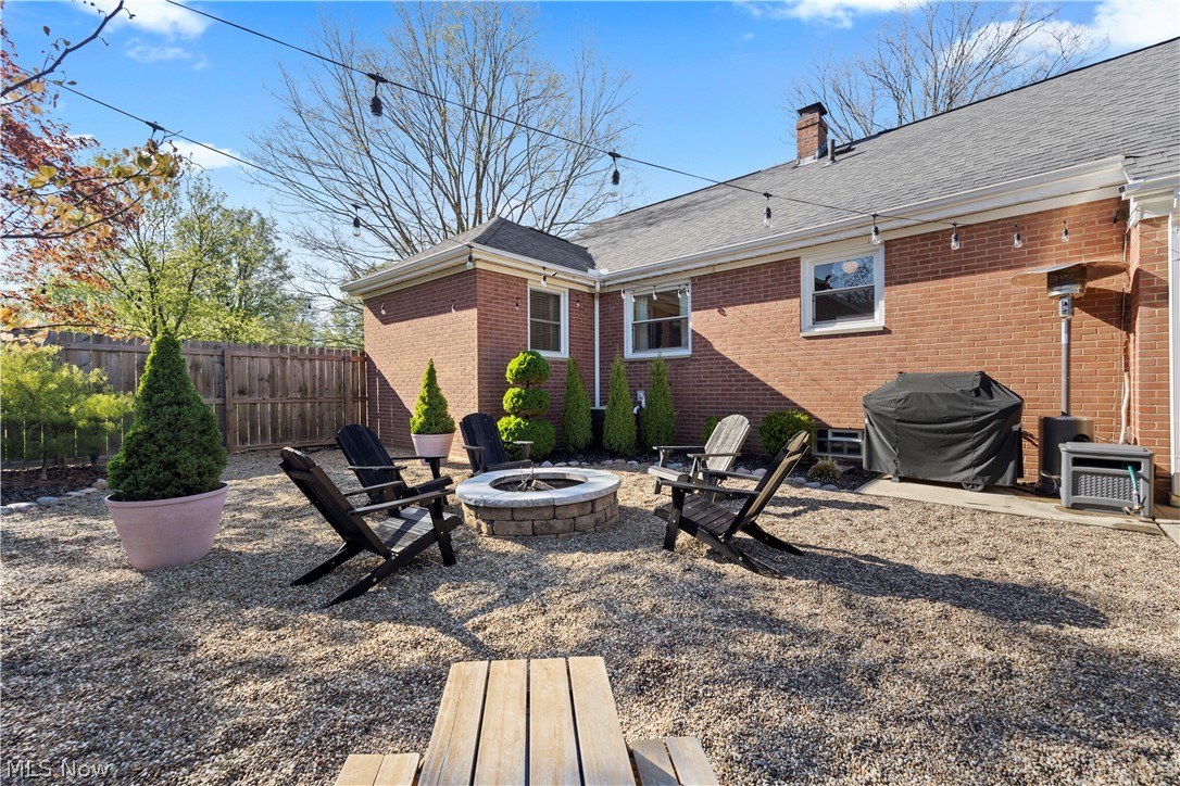25021 Sunset Oval North Olmsted OH 44070