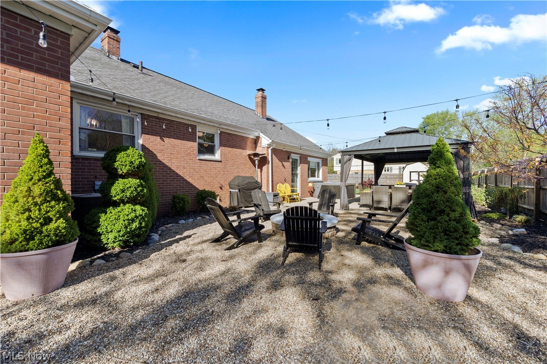 25021 Sunset Oval North Olmsted OH 44070