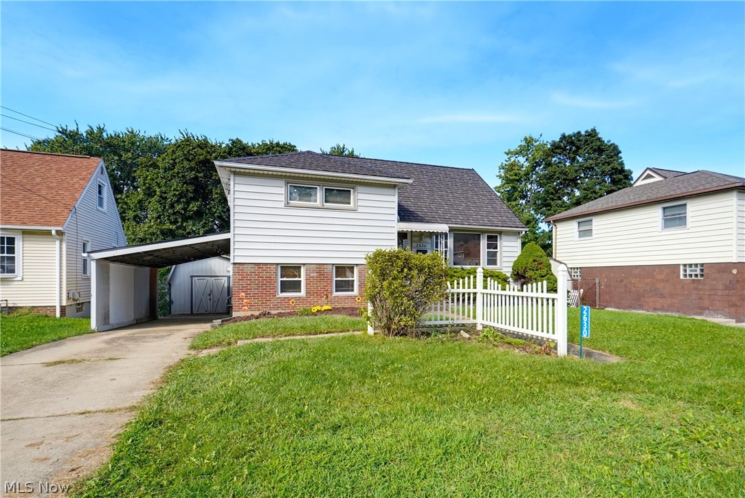 2630 Oakview Street NW Massillon OH 44646
