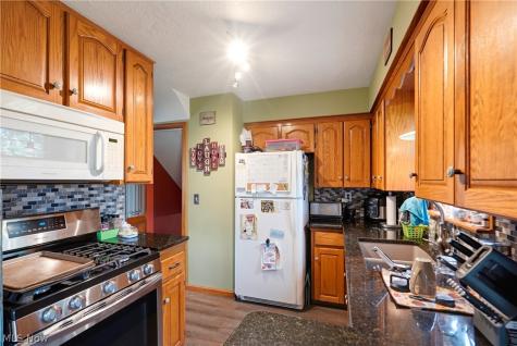 2630 Oakview Street NW Massillon OH 44646