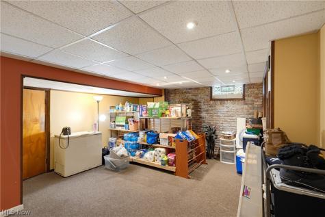 2630 Oakview Street NW Massillon OH 44646