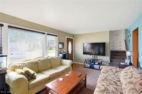 2630 Oakview Street NW Massillon OH 44646