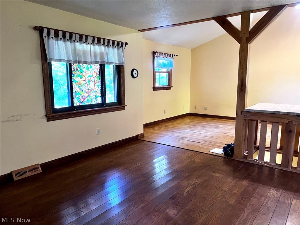6160 Highland Avenue Lordstown OH 44481