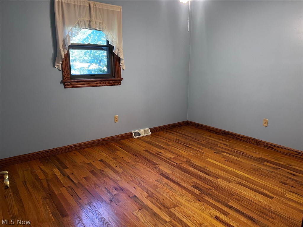 6160 Highland Avenue Lordstown OH 44481
