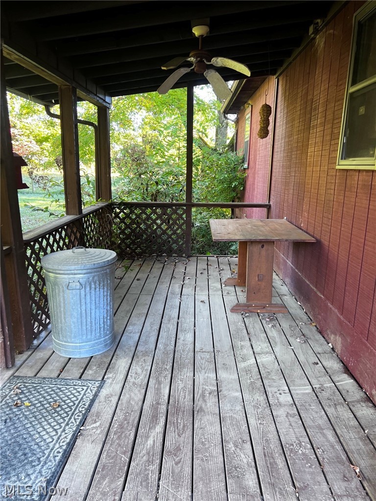 6160 Highland Avenue Lordstown OH 44481