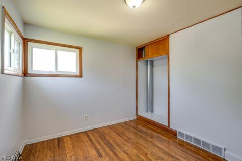 12211 Woodward Boulevard Garfield Heights OH 44125