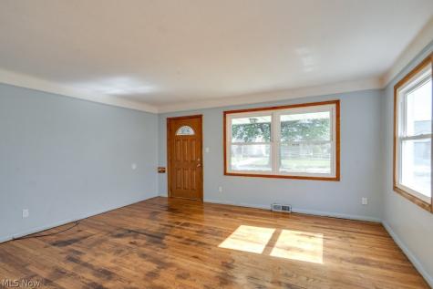 12211 Woodward Boulevard Garfield Heights OH 44125