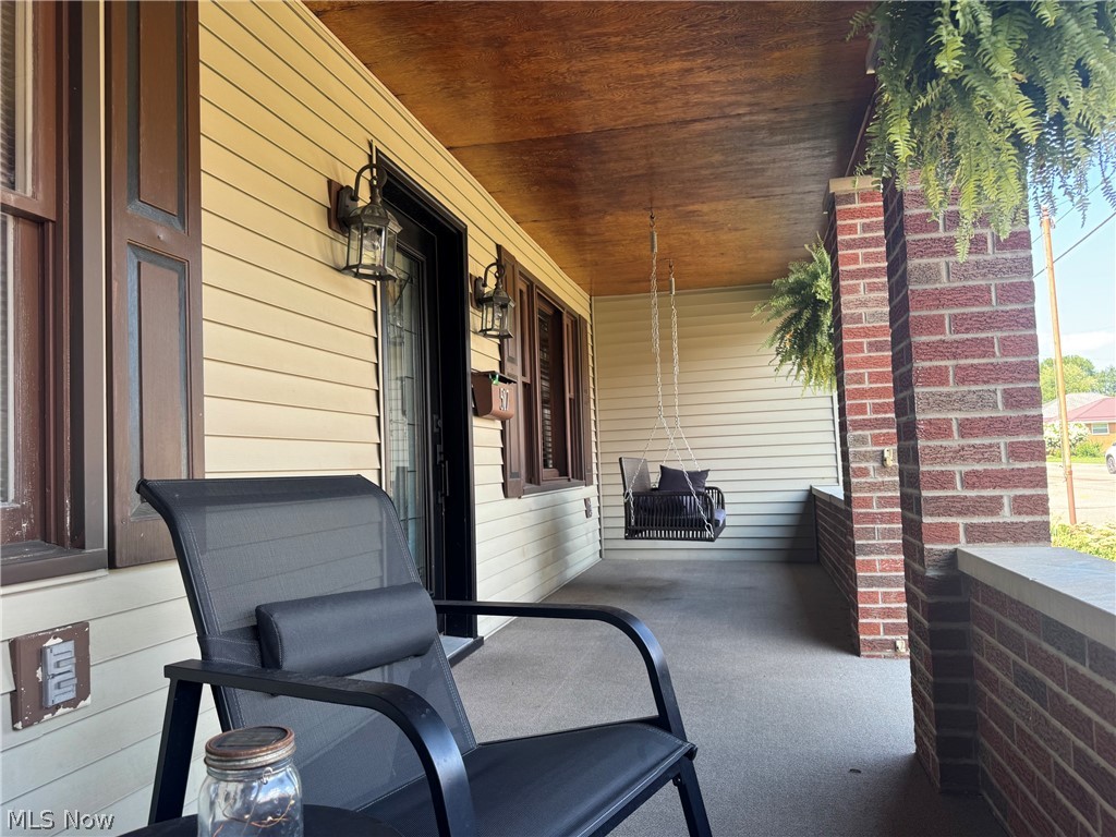 517 Walden Avenue Tiltonsville OH 43963