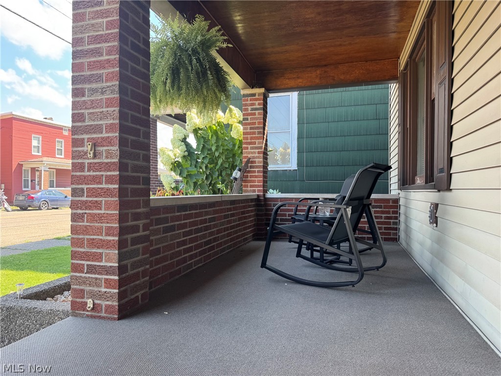 517 Walden Avenue Tiltonsville OH 43963