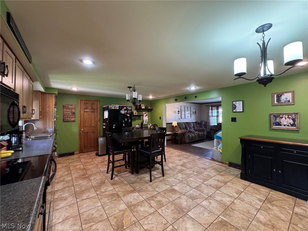 517 Walden Avenue Tiltonsville OH 43963