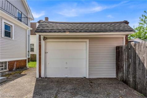3506 Riverside Avenue Cleveland OH 44109