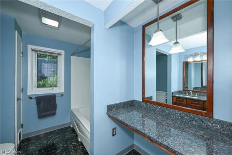 3748 E Royalton Road Brecksville OH 44141