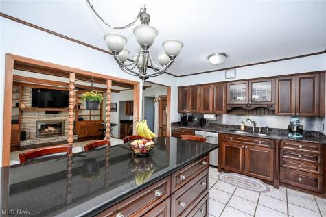 3748 E Royalton Road Brecksville OH 44141
