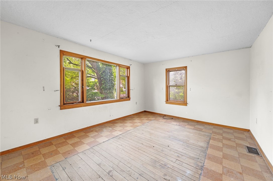 70 W 5th Street Berea OH 44017