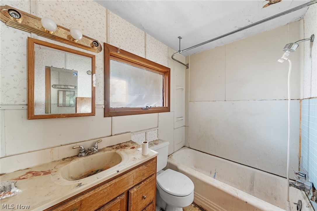 70 W 5th Street Berea OH 44017