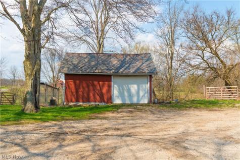 7599 Pawnee Road Lodi OH 44254
