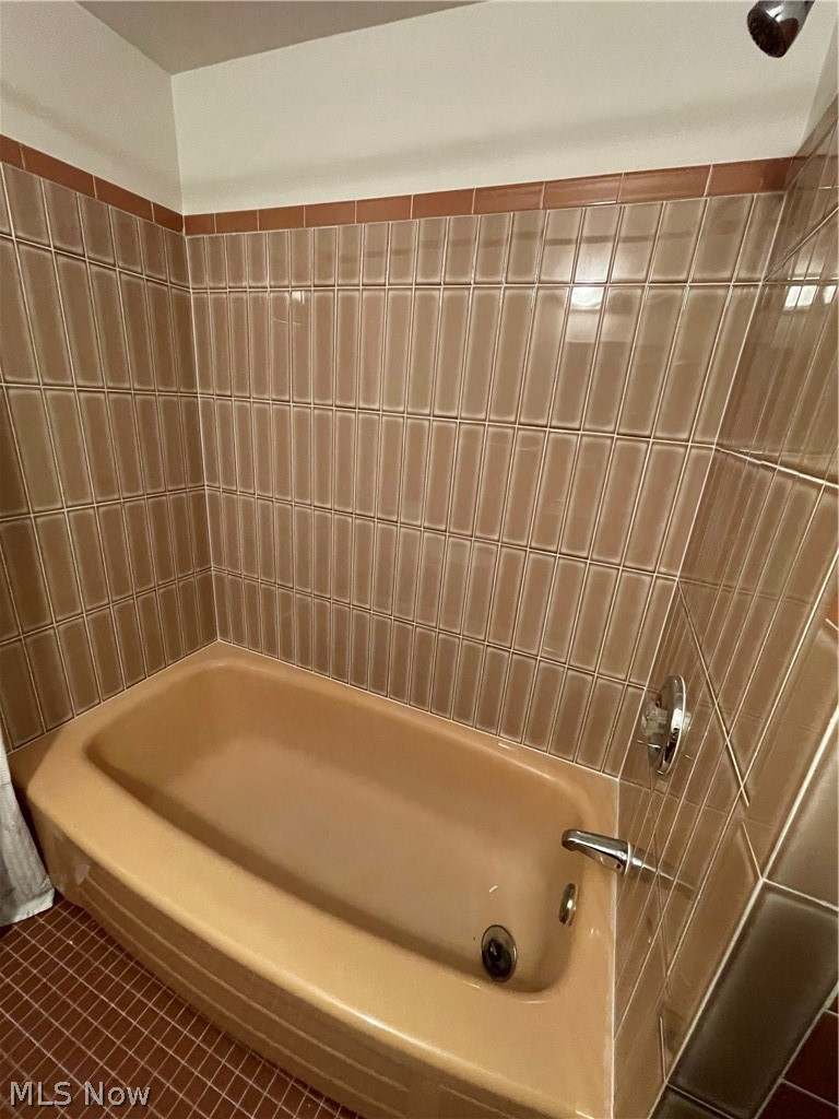 7296 Dell Haven Drive Parma OH 44130