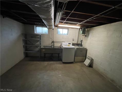 7296 Dell Haven Drive Parma OH 44130