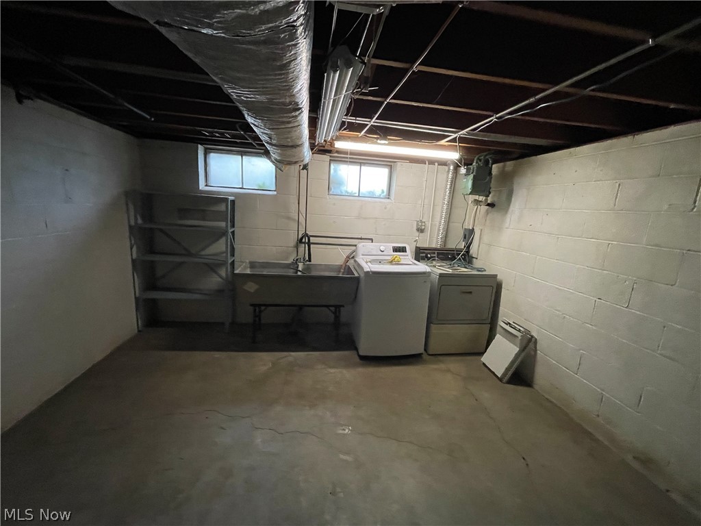 7296 Dell Haven Drive Parma OH 44130